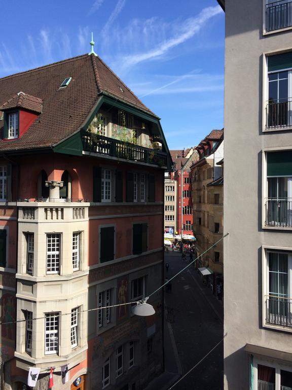 In Swiss Home - Rathaus From 1284 Historical Apartment Basilea Esterno foto