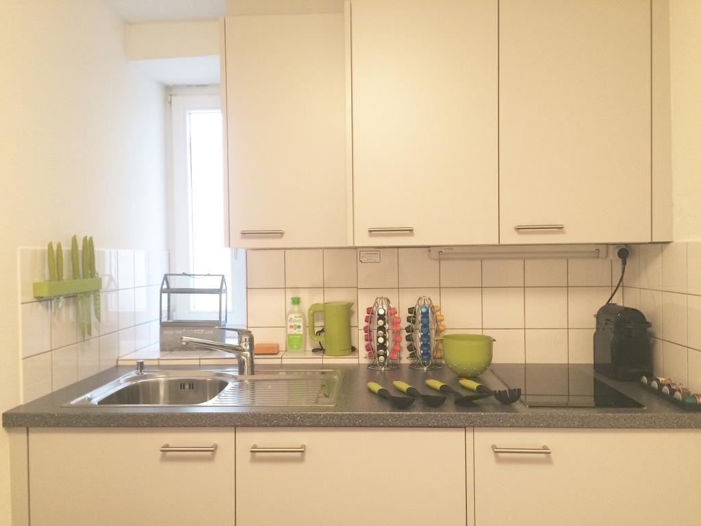 In Swiss Home - Rathaus From 1284 Historical Apartment Basilea Esterno foto